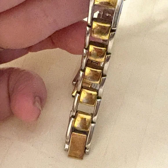 W1 WOMAN'S FOSSIL F2 ES9525 STAINLESS STEEEL-GOLD TONE  30M WATCH 5066 - Picture 11 of 15